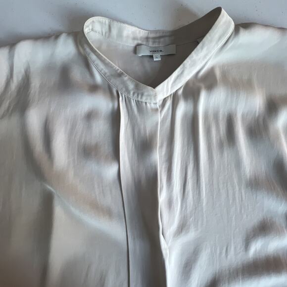 VINCE button front Short Sleeve Silk Blouse off white beige Large career office - Picture 7 of 8